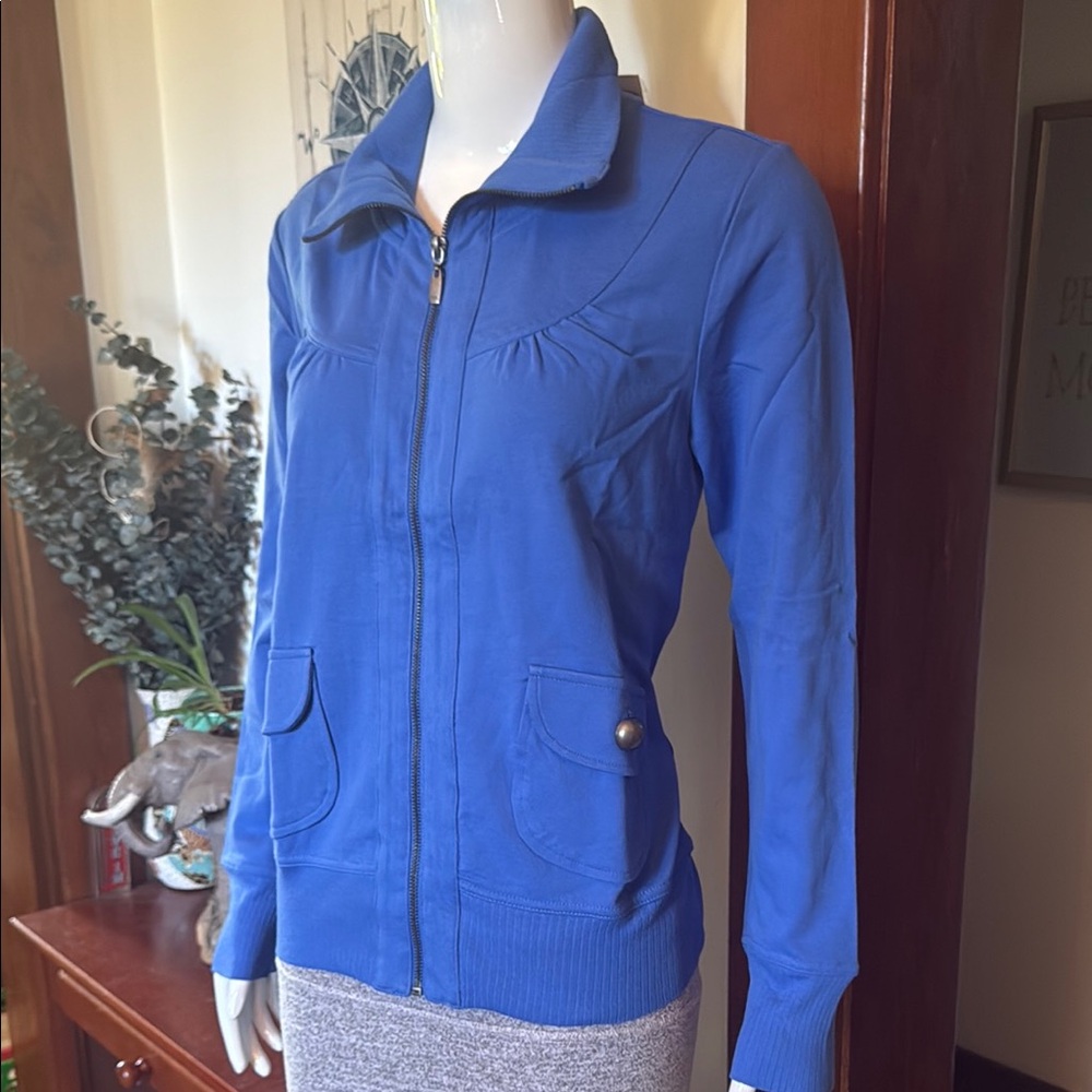 NWT northern reflections size small Blue Women's zip up Jacket